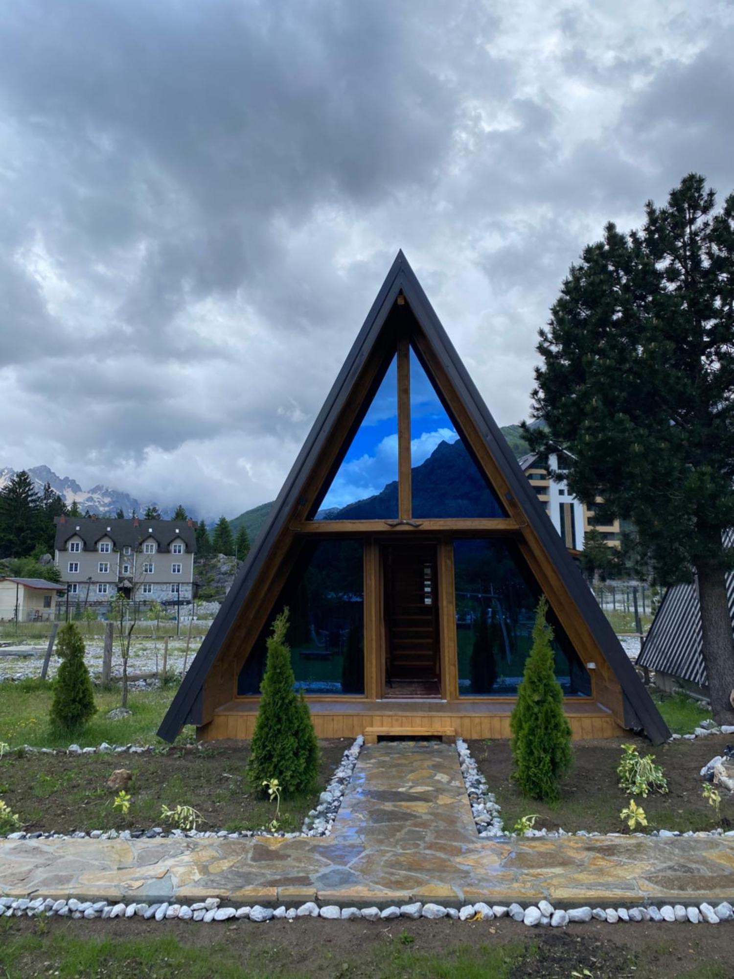 2E Villa'S Valbone Exterior photo